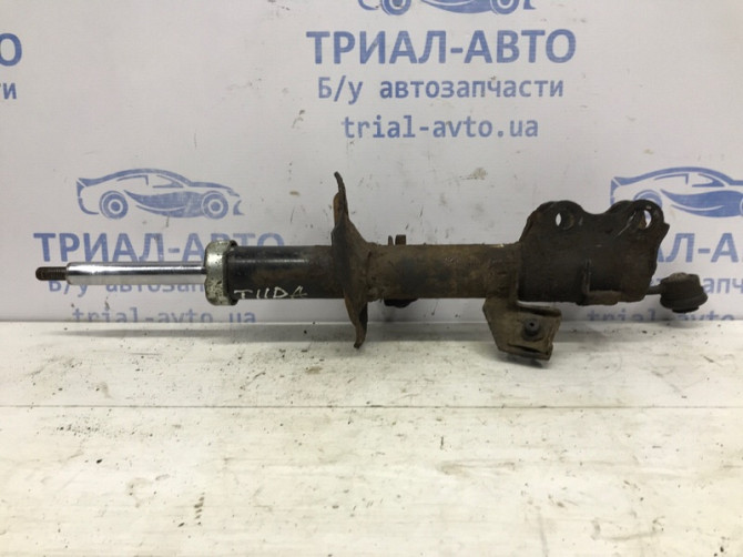 Амортизатор передний левый Nissan Tiida C11 1.6 БЕНЗИН HR16 2004 (б/у) Київ - зображення 1