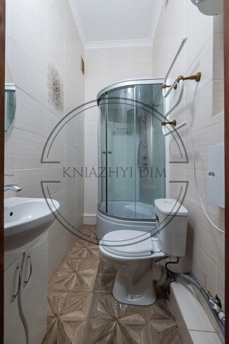 Пропонується в оренду офісне приміщення закритого типу біля м. Чернігівська , на Хоткевича 8 Київ - зображення 7