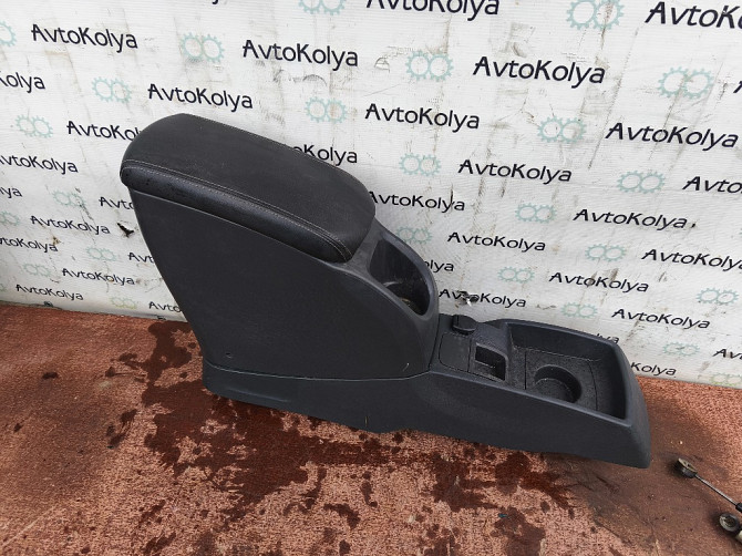 Подлокотник Mercedes Citan 2013-2020 Ковель - изображение 1