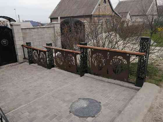 Ворота металлические сварные с декором Кам'янське (Дніпродзержинськ)