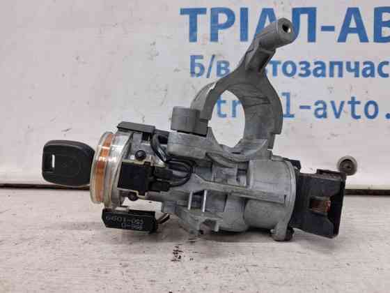 Замок зажигания Mitsubishi Pajero Wagon 3 3.2 ДИЗЕЛЬ 4M41 1999 (б/у) Київ