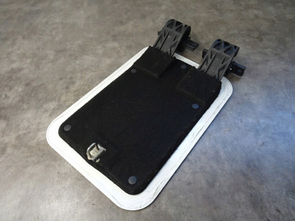 5801935928 Дверца бардачка внешнего Iveco Stralis 504153138 Львів - зображення 1