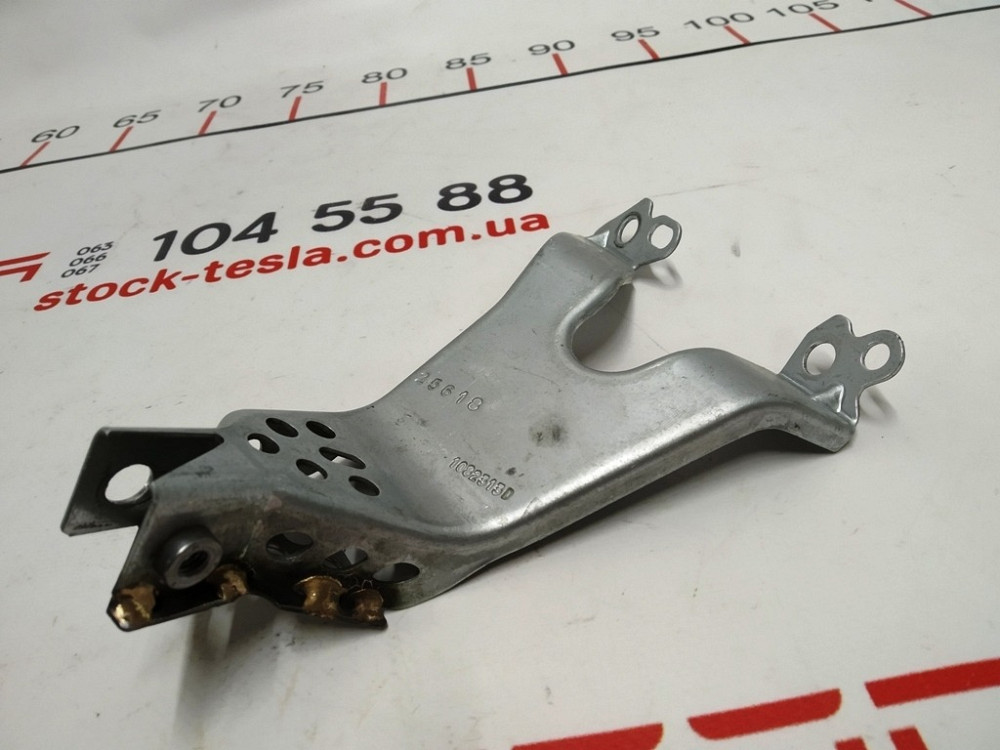 2Кронштейн крепления экрана правый Tesla model 3 1100562-00-E Киев - изображение 4