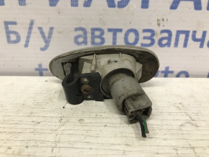 Повторитель поворотника Mitsubishi Outlander CU 2.4 БЕНЗИН 4G69 2003 (б/у) Київ - зображення 2