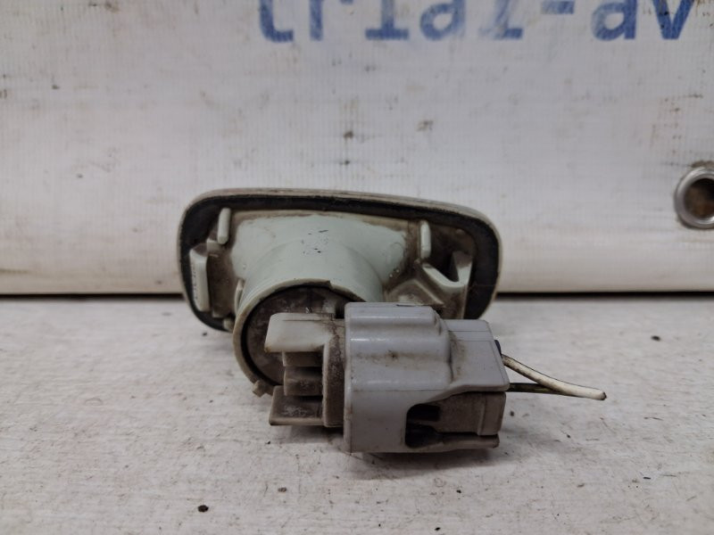 Повторитель поворотника Toyota Prado J120 3.0 DIESEL 1KDFTV 2002 (б/у) Киев - изображение 2