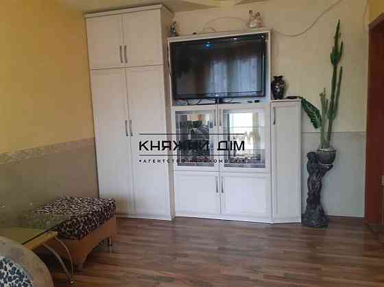 Оренда 3-кімнатна роздільна квартира, Печерськ, метро Кловська. № 11199144 Київ