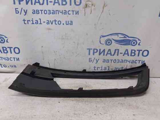 Решетка переднего бампера правая Skoda Octavia 2013-2020 5E0807682 (Арт. 80693) Киев