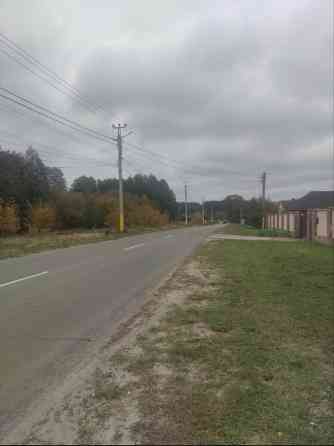 Зазим'я. Продам 11сот по вул. Деснянська, асфальт, забудовані сусіди Бровари