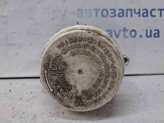 Бачок главного тормозного цилиндра Mitsubishi L200 KB 2.5 DIESEL 4D56 2006 (б/у) Киев