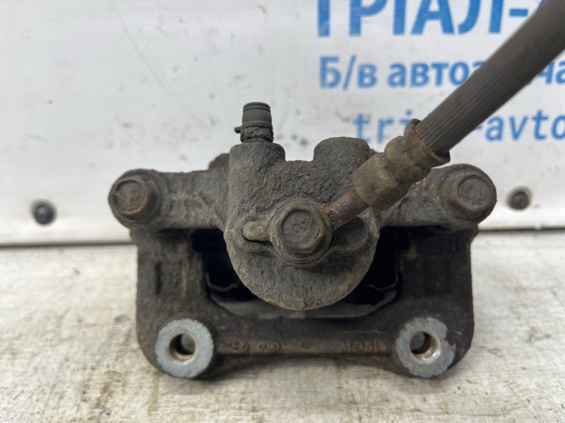 Суппорт задний правый Kia Sportage QL 1.7 DIESEL D4FD 2015 (б/у) Київ - зображення 4