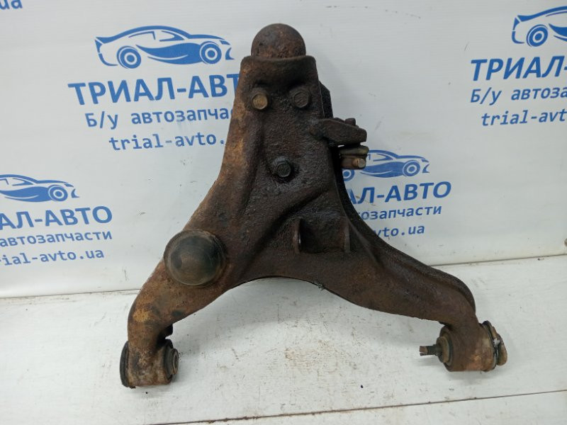 Рычаг левый Mitsubishi L200 KB 2.5 DIESEL 4D56 2006 (б/у) Киев - изображение 1