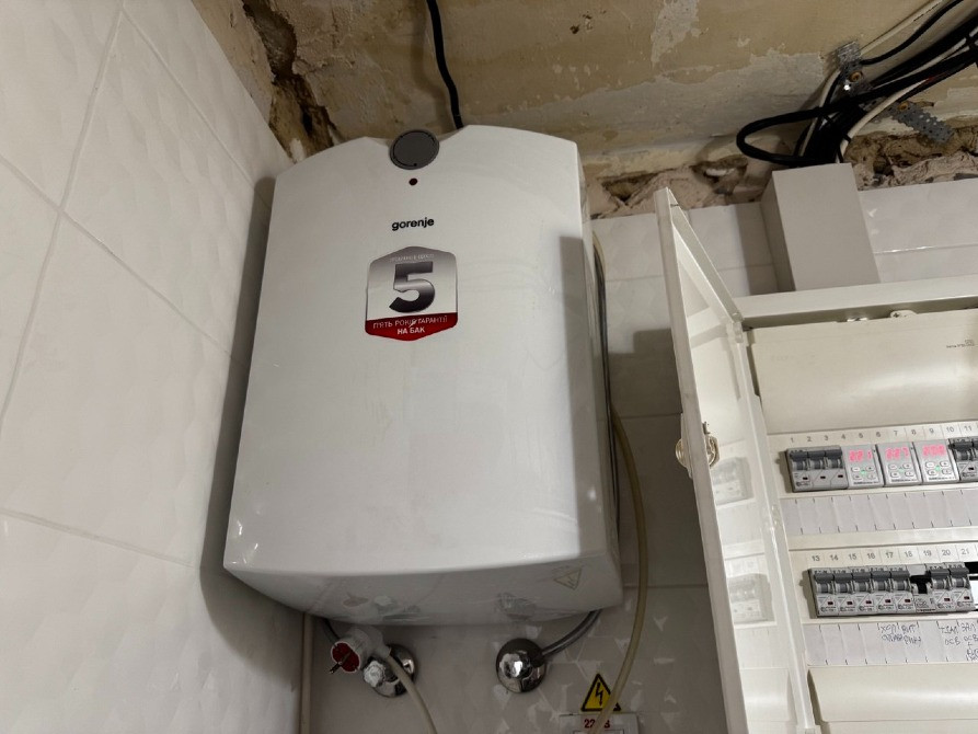 Без% Продаж приміщення 31кв. Н/Ф 1 поверх пр.Соборності 16 Київ - зображення 5