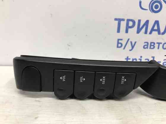 Кнопки руля SsangYong Rexton Y250 2.7 D27DT 2006 (б/у) Киев