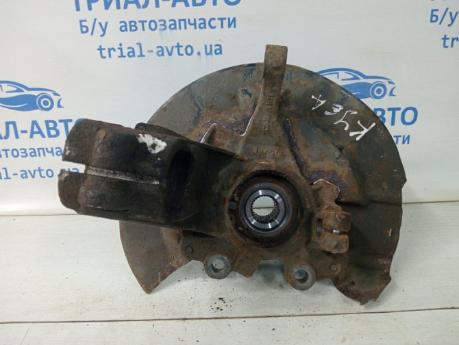 Кулак поворотный правый со ступицей Ford Kuga CBS 2.0 DIESEL 2011 (б/у) Київ - зображення 2