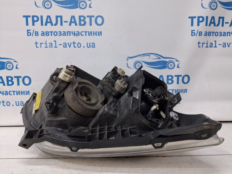 Фара левая галоген Toyota Avensis T25 2.2 DIESEL 2ADFTV 2002 (б/у) Київ - зображення 8