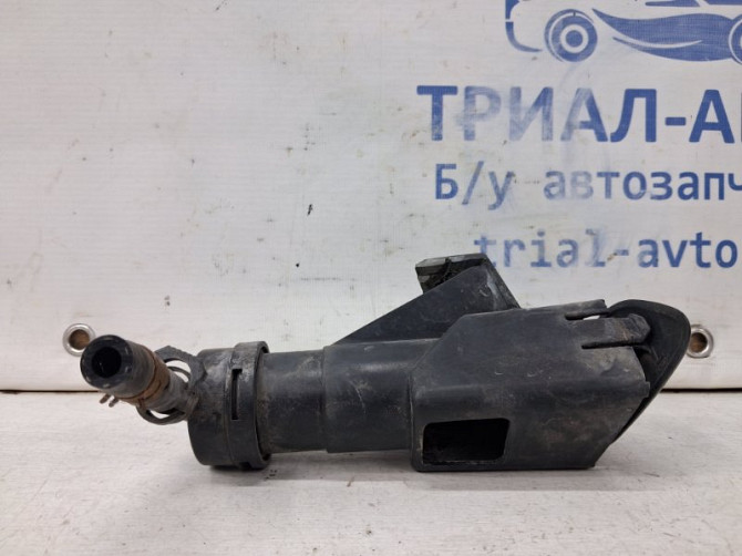 Омыватель фары левый Toyota Avensis T25 1.8 БЕНЗИН 1ZZFE 2002 (б/у) Киев - изображение 2