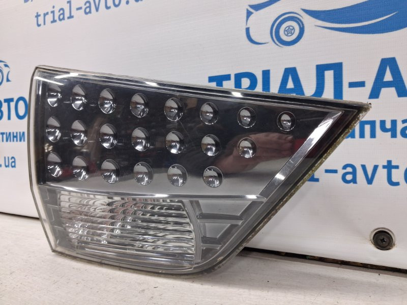 Фонарь задний внутренний левый Mitsubishi Outlander XL 2.4 БЕНЗИН 4B12 2007 (б/у) Київ - зображення 3