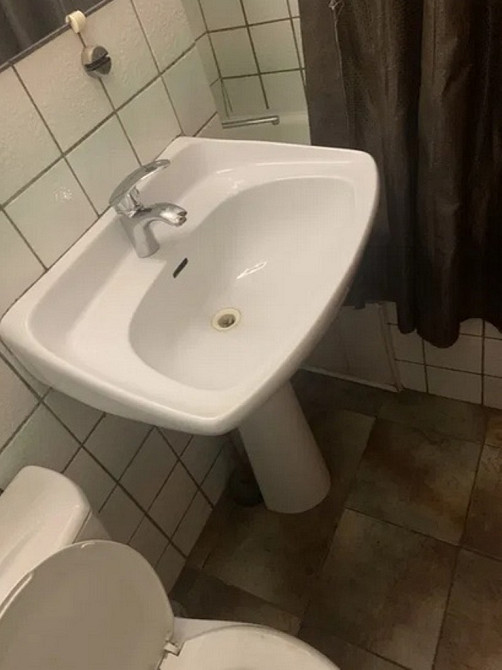 Сдам. 2-к.кв. 4/4, ул.Староказацкая 65 Днепр - изображение 1