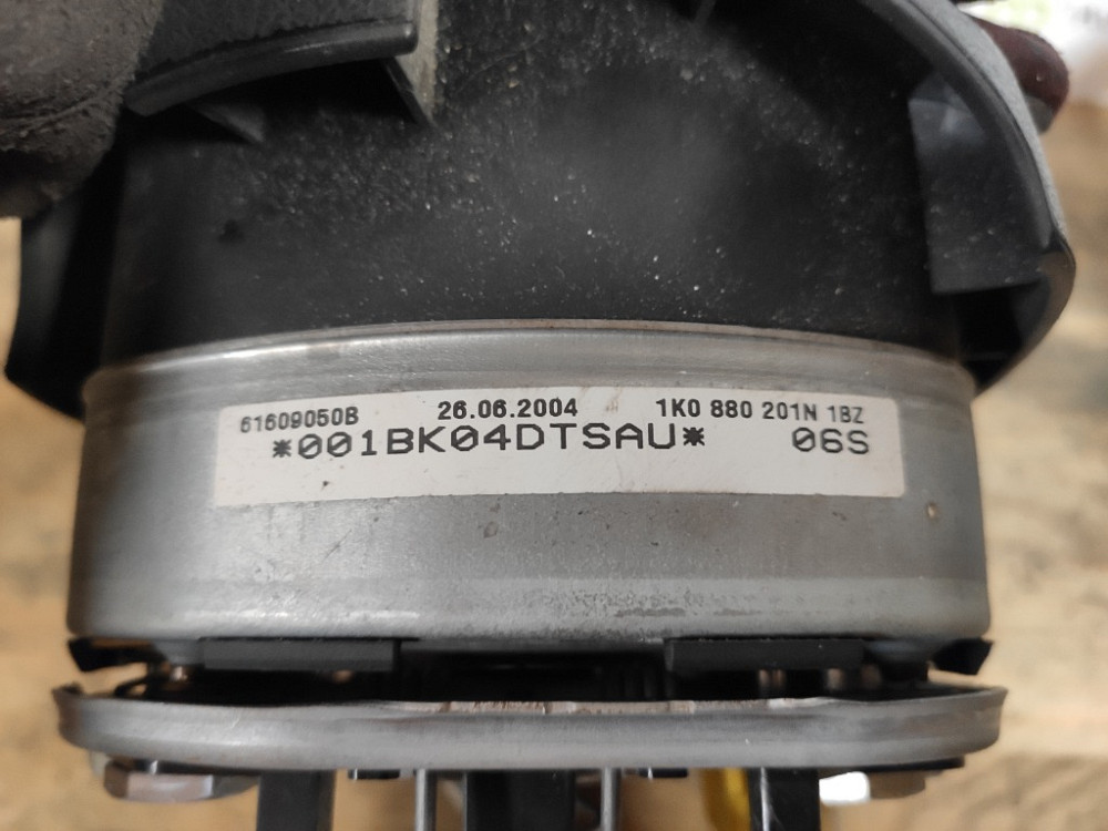 Подушка безопасности водителя AirBag Volkswagen Golf 5 2003-2008 (1K0880201N) Ковель - зображення 5