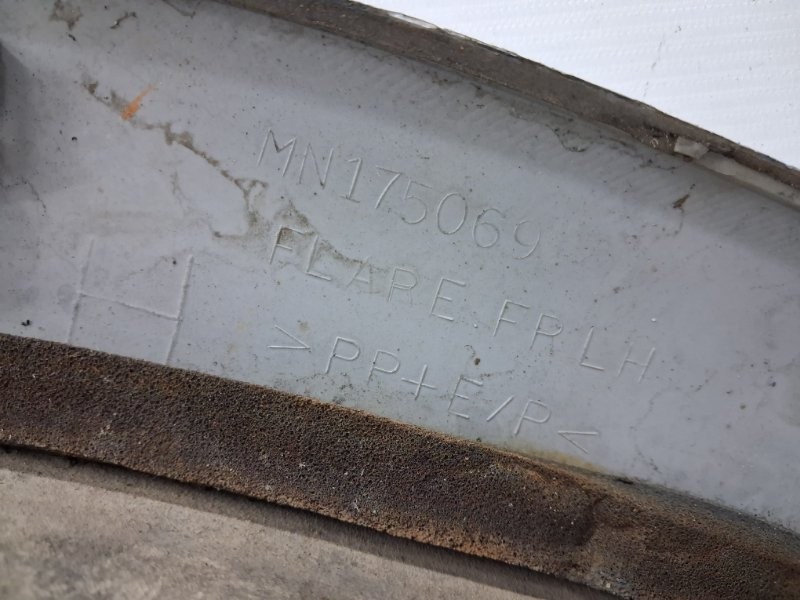 Накладка крыла Mitsubishi Outlander CU 2.4 БЕНЗИН 4G69 2003 перед. лев. (б/у) Київ - зображення 7