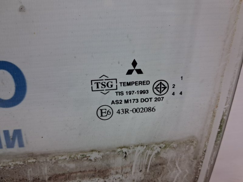 Стекло двери переднее левое Mitsubishi L200 2006-2015 MN117597 (Арт. 69321) Київ - зображення 3