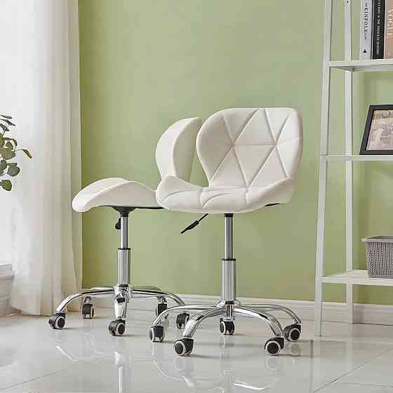 Офісне крісло Стар Нью біле Днепр