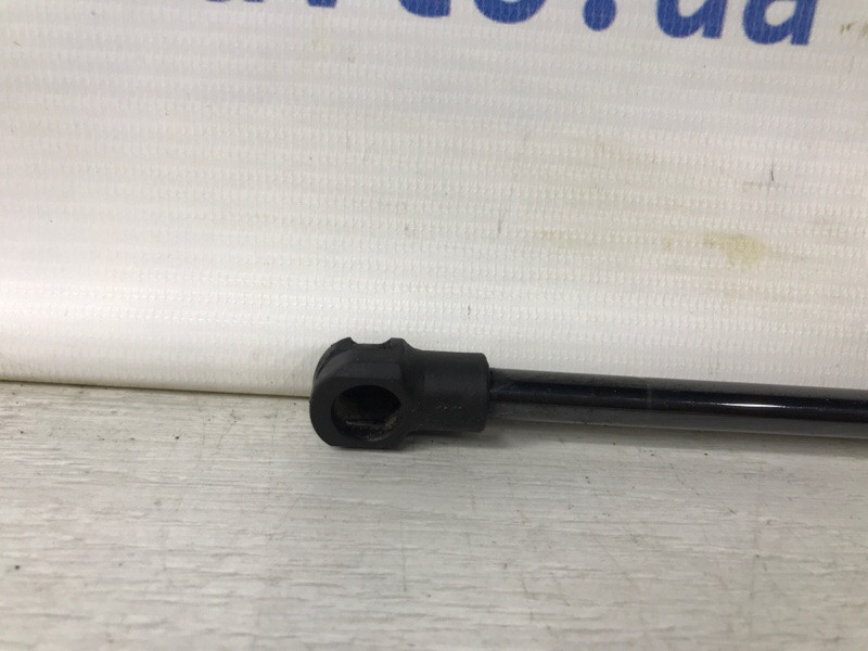 Амортизатор крышки багажника Chevrolet Captiva C100 2.4 БЕНЗИН Z24SED 2006 (б/у) Киев - изображение 3