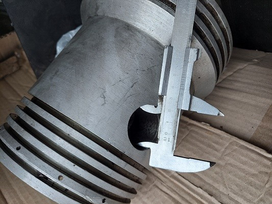 Поршень компресора ВП 3-4/9 Полтава - изображение 1