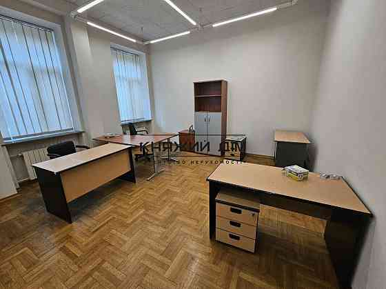 БЕЗ КОМІСІЇ !!! Продаж офісу на Чоколівці 220 кв.м. Солом'янська площа ! Код об'єкту №:23842 Київ