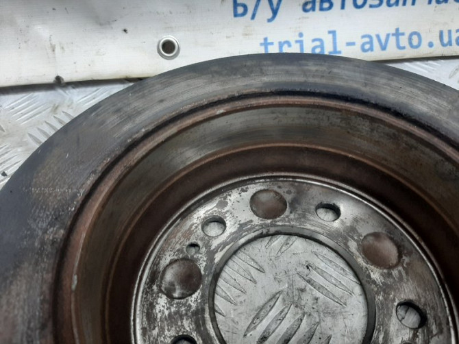 Диск тормозной задний Hyundai I30 FD 1.6 ДИЗЕЛЬ D4FB МКПП 2007 (б/у) Київ - зображення 5