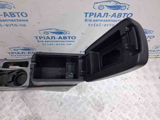 Подлокотник Mitsubishi Outlander 2007-2012 8011A165XA (Арт. 80501) Киев