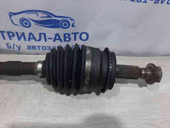 Привод передний левый Mitsubishi Pajero Wagon 4 3.2 ДИЗЕЛЬ 4M41 2006 перед. лев. (б/у) Киев