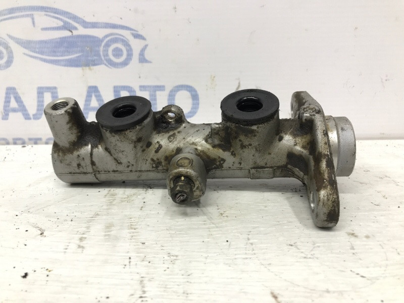 Тормозной цилиндр главный Mitsubishi Pajero Sport K9 2.5 DIESEL 4D56 1996 (б/у) Київ - зображення 3