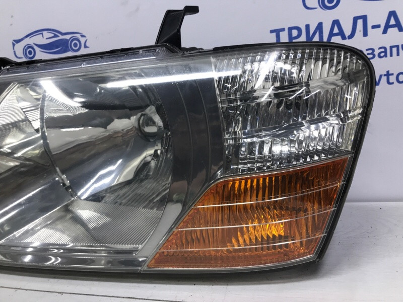 Фара левая галоген Mitsubishi Pajero Wagon 3 3.2 ДИЗЕЛЬ 4M41 1999 (б/у) Київ - зображення 2