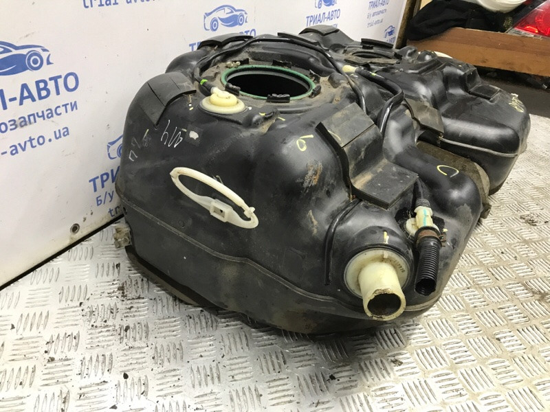 Бак топливный пластик Chevrolet Captiva C140 2.2 ДИЗЕЛЬ 2006 (б/у) Киев - изображение 4