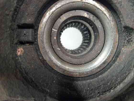 Кулак поворотный правый со ступицей Mazda 3 2003-2009 BR5S33021 (Арт. 58712) Киев