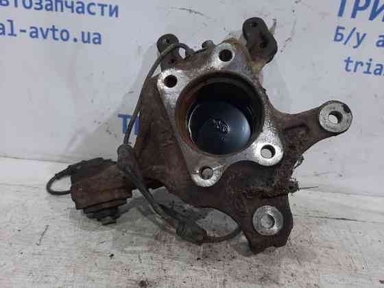 Цапфа задняя левая Hyundai IX35 LM 2.0 DIESEL 2009 (б/у) Киев