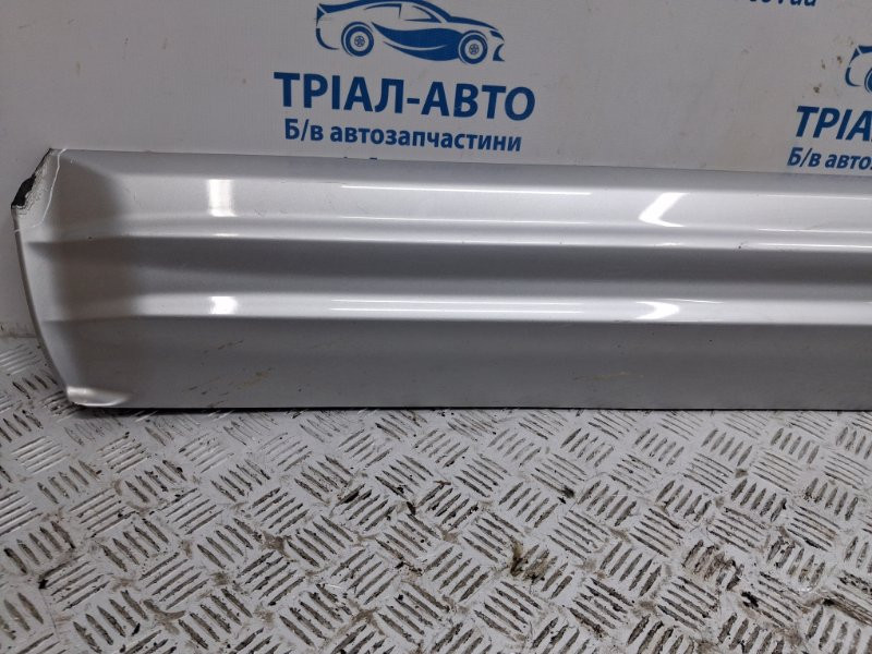 Накладка двери Mitsubishi Pajero Wagon 3 3.2 ДИЗЕЛЬ 4M41 1999 перед. лев. (б/у) Киев - изображение 2