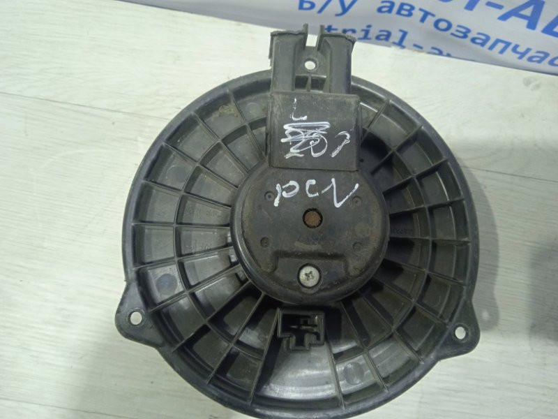 Моторчик печки Mitsubishi Pajero Wagon 4 3.2 ДИЗЕЛЬ 4M41 2006 (б/у) Київ - зображення 3