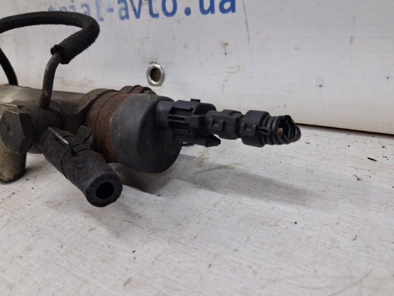 Топливная рампа Hyundai Tucson JM 2.0 DIESEL D4EA 2004 (б/у) Киев - изображение 4