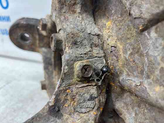 Кулак поворотный левый со ступицей Suzuki Grand Vitara JT 2.0 БЕНЗИН J20A 2005 (б/у) Киев