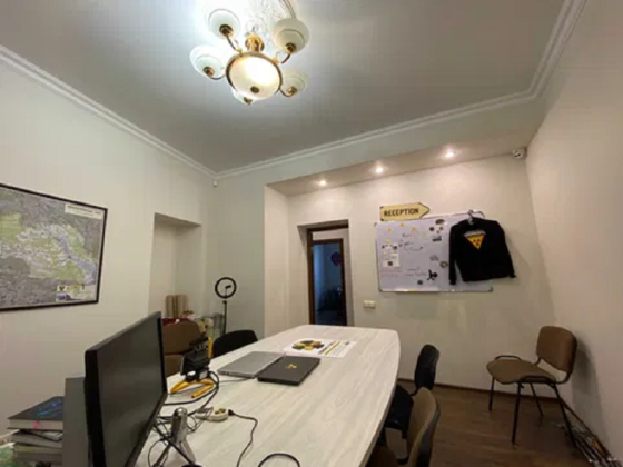 Андріївський узвіз 11, приміщення 100v Киев