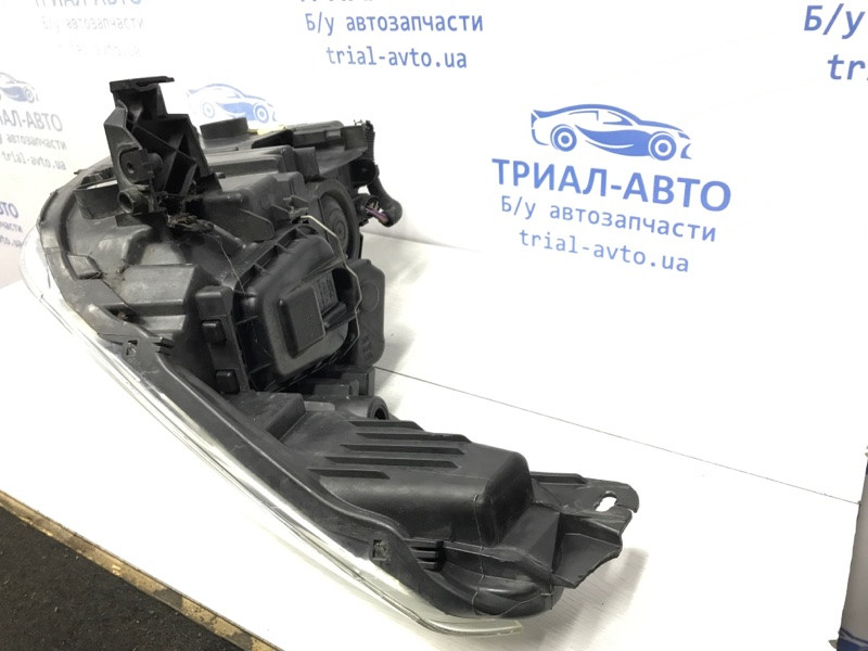 Фара правая галоген Ford Kuga CBS 2.0 DIESEL 2011 (б/у) Київ - зображення 8