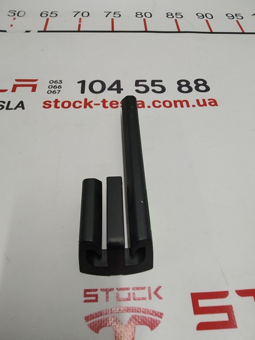 Заглушка салазки сиденья передняя левая Tesla model S, model S REST 1031675-00-A Киев - изображение 1