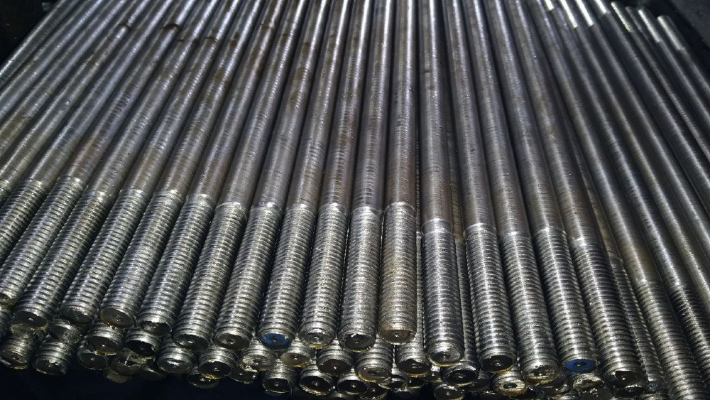 Шпилька резьбовая крепеж болты фундаментальные Кам'янське (Дніпродзержинськ) - зображення 1