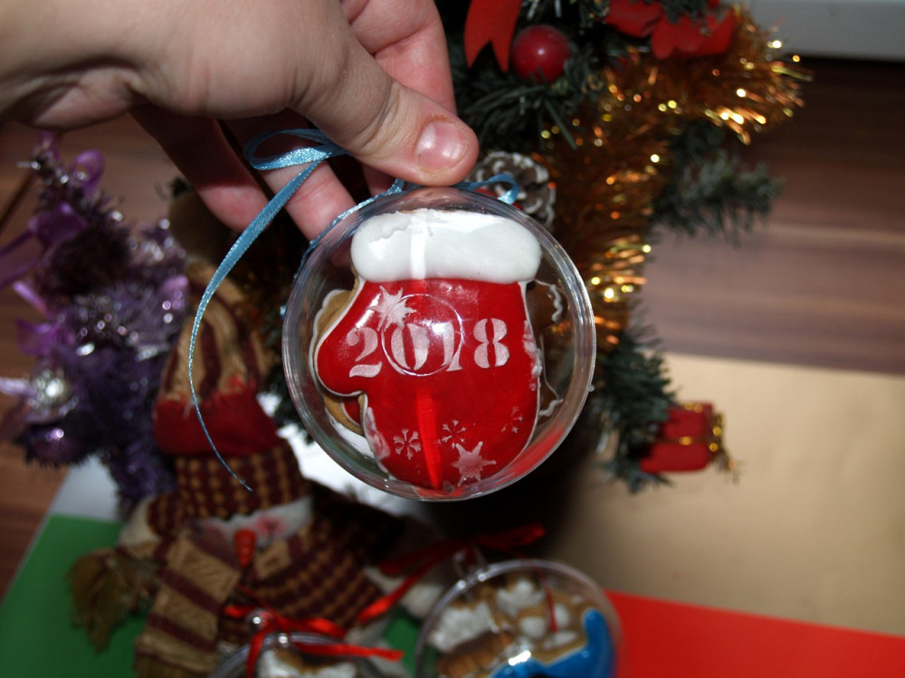 Новогодний прозрачный разъемный шар для конфет Київ - зображення 4