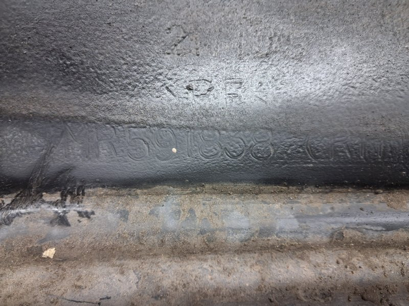 Подкрылок передний правый Mitsubishi Outlander CU 2.4 БЕНЗИН 4G69 2003 (б/у) Киев - изображение 8