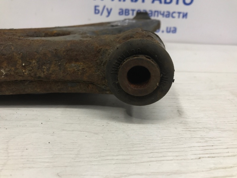 Рычаг правый Mitsubishi Lancer 9 1.6 БЕНЗИН 4G18 2003 (б/у) Київ - зображення 5