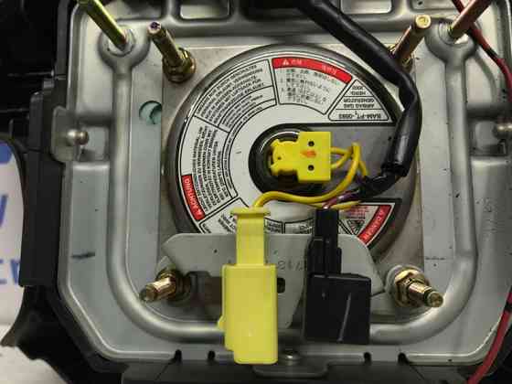 Подушка безопасности в руль Mitsubishi Pajero Wagon 3 3.2 ДИЗЕЛЬ 4M41 1999 (б/у) Київ