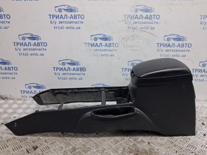 Подлокотник Kia Sorento BL 2.5 DIESEL D4CB 2002 (б/у) Київ - зображення 1